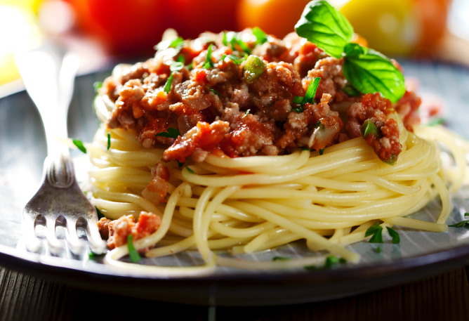 spagetti-boloneze