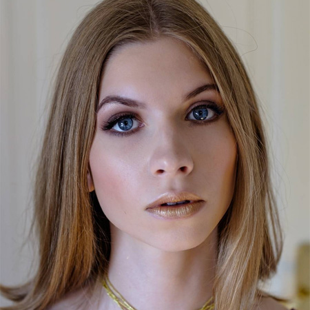 макияж золотые губы