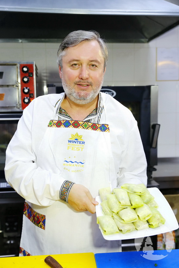 Иван Гаврон готовит голубцы на Святвечер фото